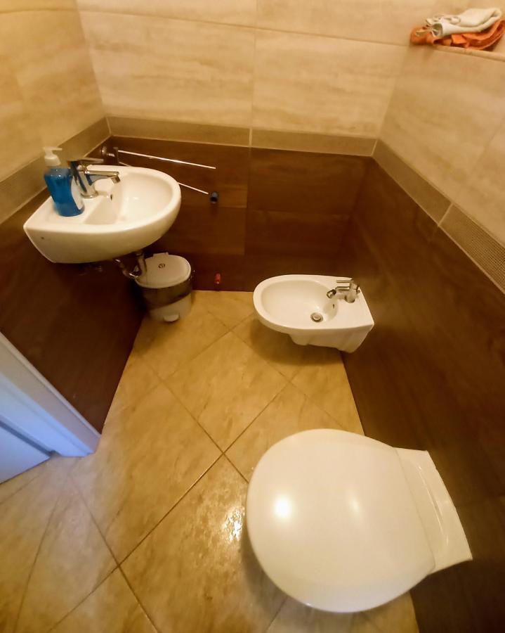 Aqua Apartman Revfulop Luaran gambar