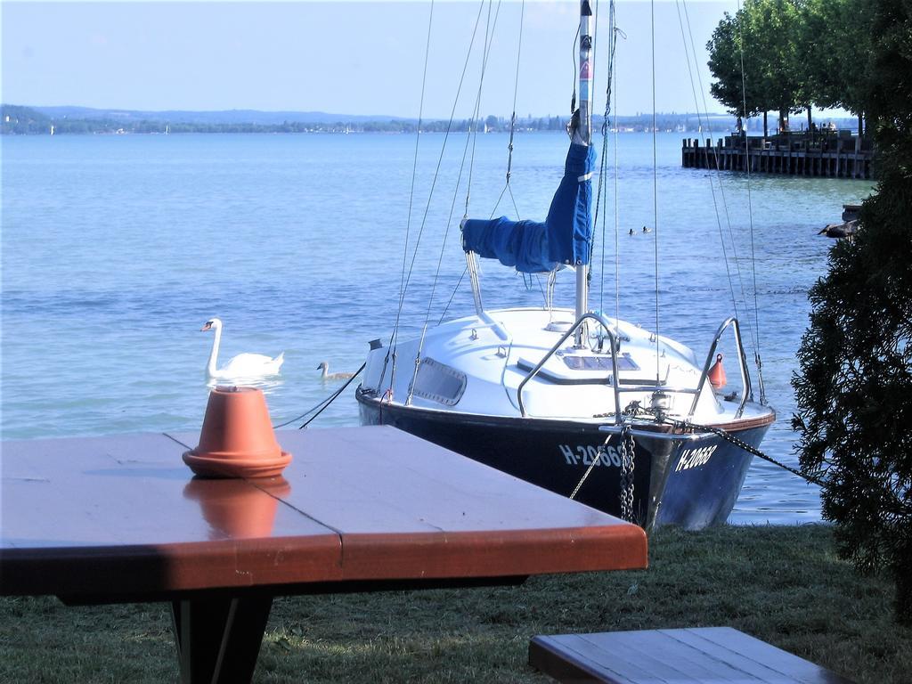 Aqua Apartman Revfulop Luaran gambar